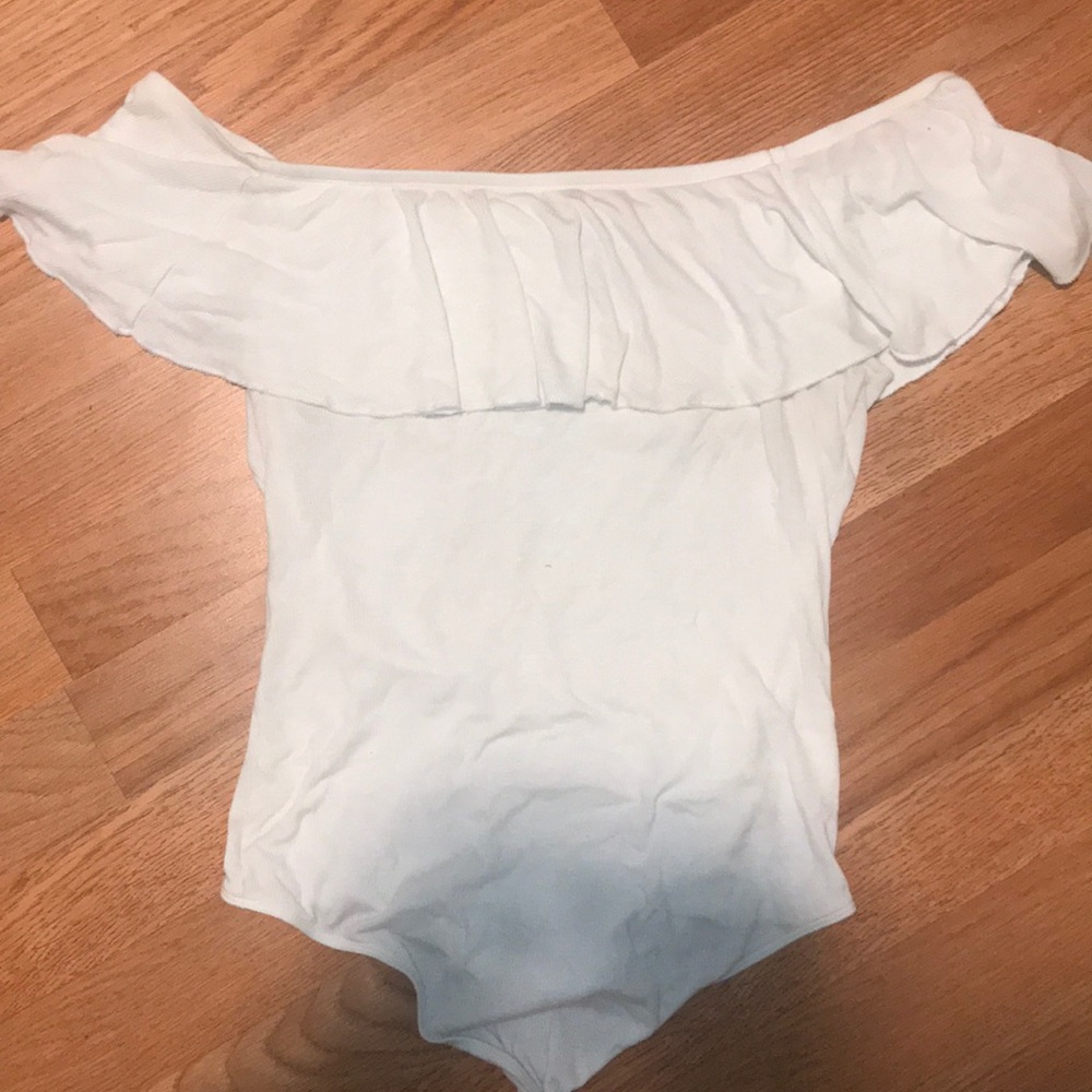 Express shoulder body suit